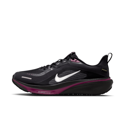 Nike Pegasus 42 GORE-TEX runners "Black & True Berry" | Women | Running | 01 | SPORTSHOWROOM