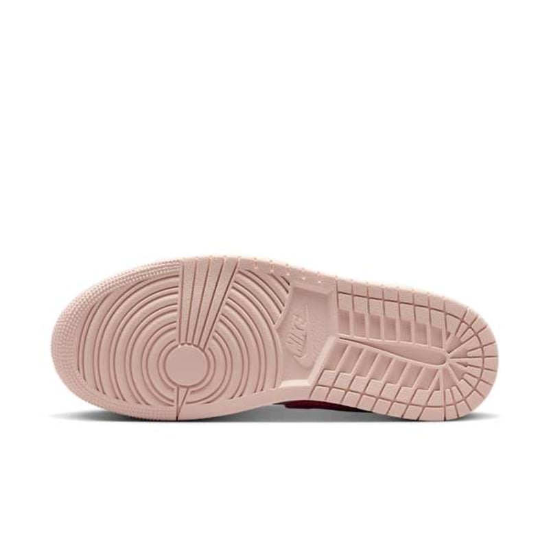 Jordan 1 Low SE IB8156-133 02