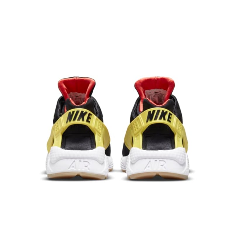 Nike Air Huarache DO5873-001 06