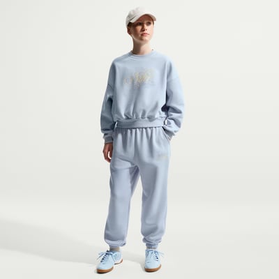 Nike Club Fleece Loose Graphic IF1728-057 01