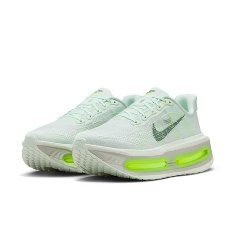 Nike Vomero Premium HQ2050-300 05