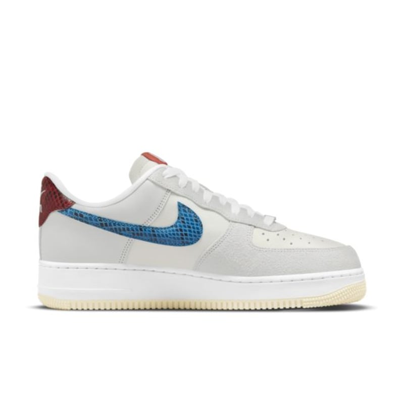 Nike Air Force 1 Low x UNDEFEATED DM8461-001 03