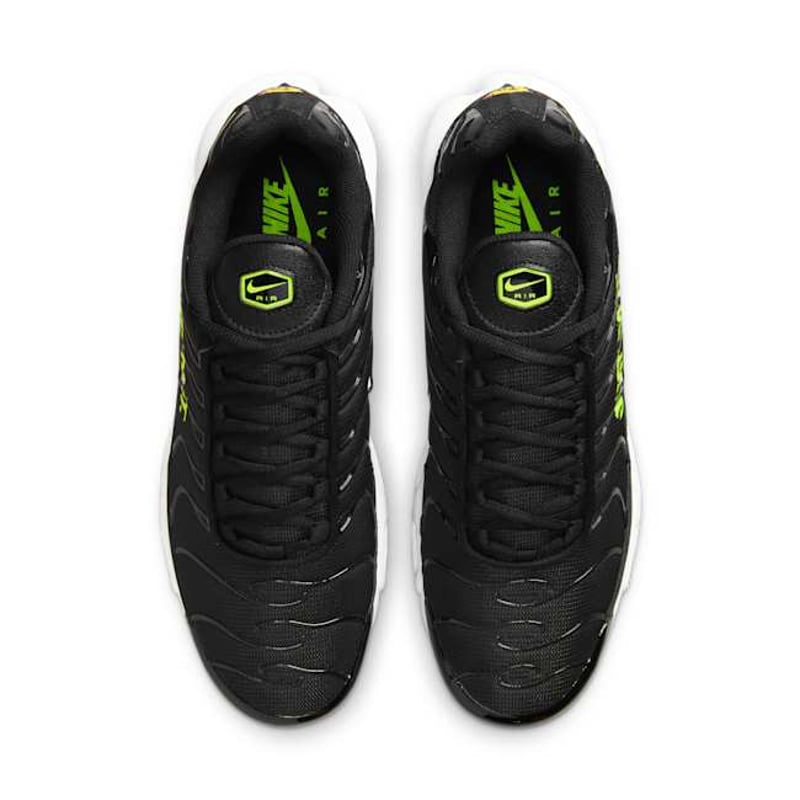 Nike Air Max Plus DJ6876-001 04