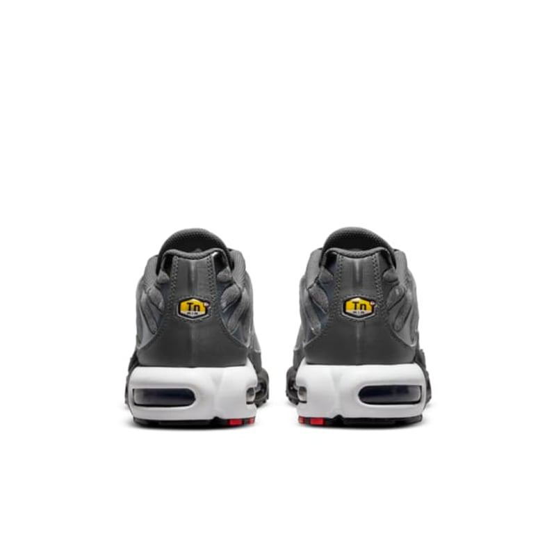 Nike Air Max Plus SE DM7570-002 06