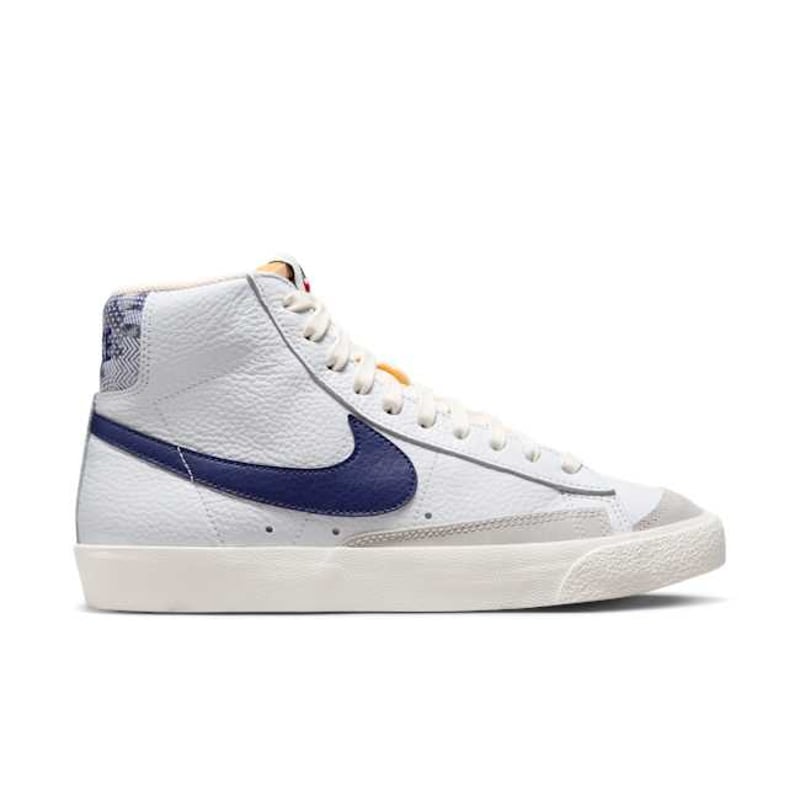 Nike Blazer Mid '77 FN6877-100 03