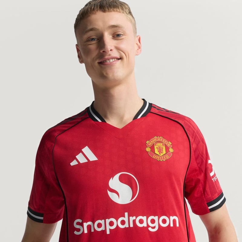 adidas Manchester United 2025/26 Home Authentic JI7429 03