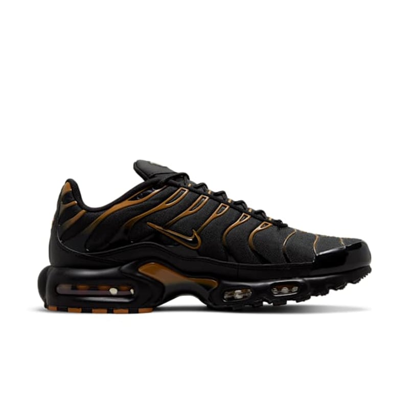 Nike Air Max Plus DO6700-001 03