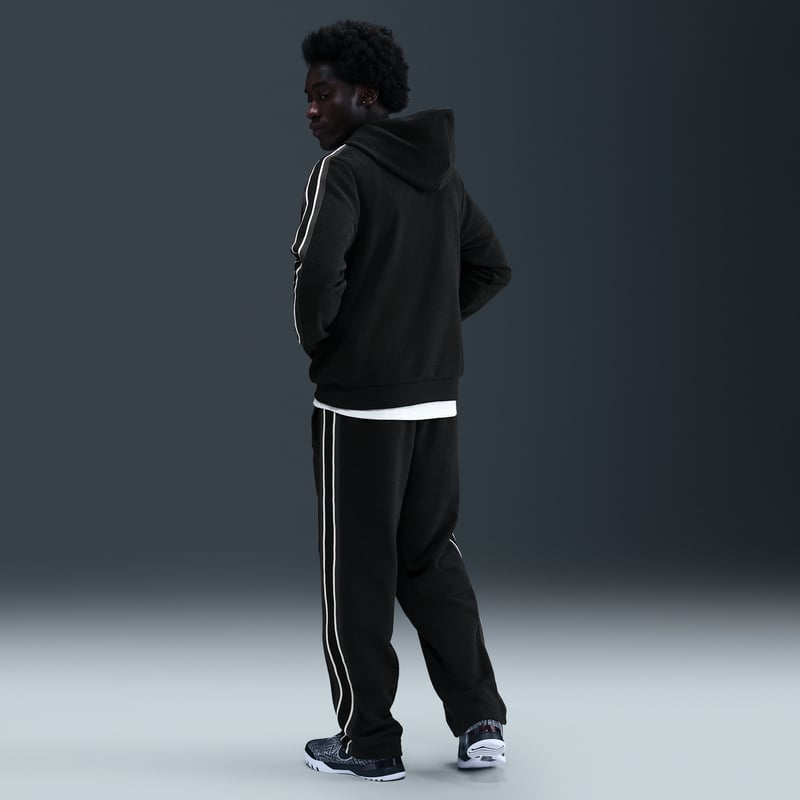 Nike LeBron Standard Issue Therma-FIT Byxor "Black & Sail" | Män | Basket | 04 | SPORTSHOWROOM