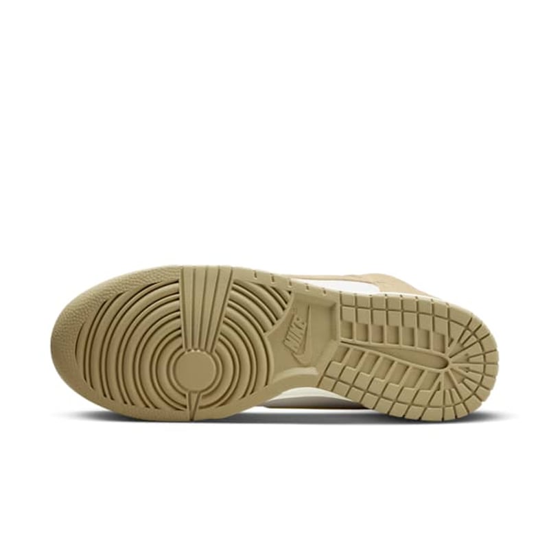 Nike Dunk High DQ7679-001 02