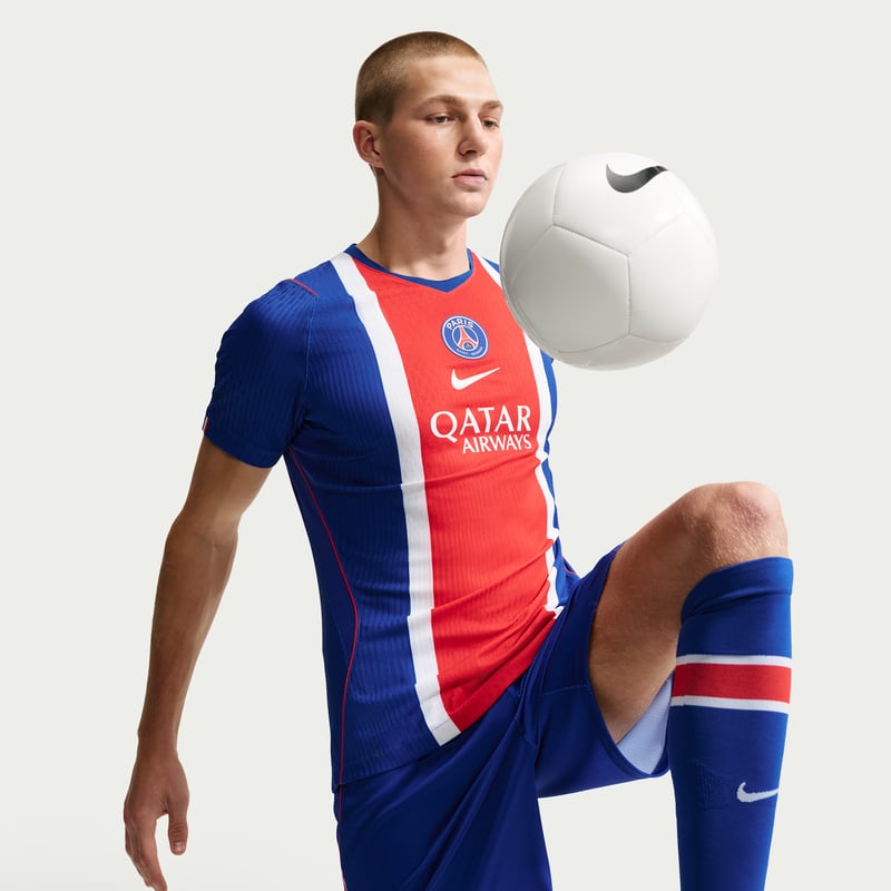 Nike Paris Saint-Germain 2026/27 Match Home Aero-FIT Authentic II2732-417 03