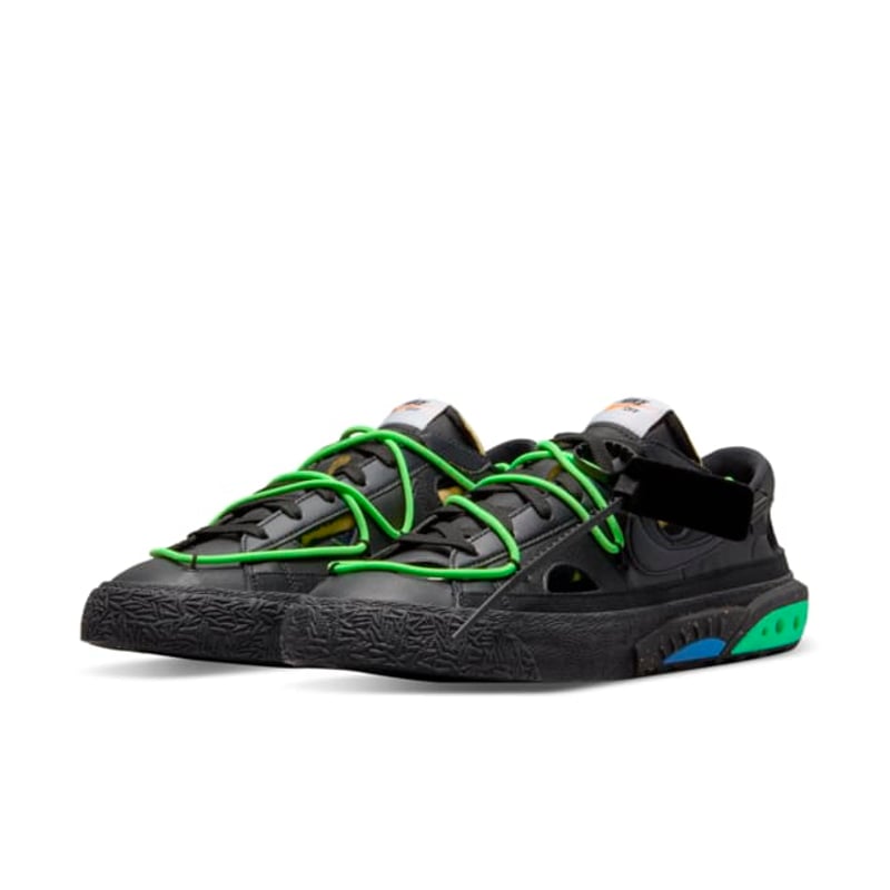 Nike Blazer Low x Off-White™ DH7863-001 05