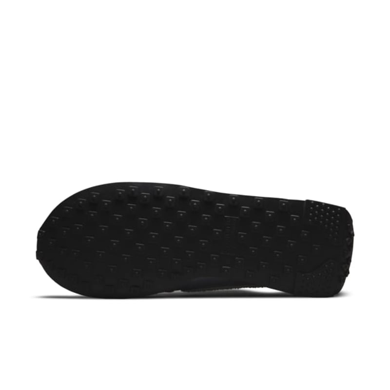 Nike Waffle Trainer 2 SE DM9090-011 02