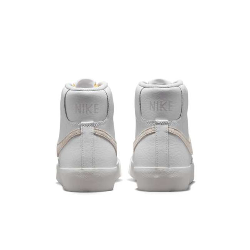 Nike Blazer Mid '77 FB8475-100 06