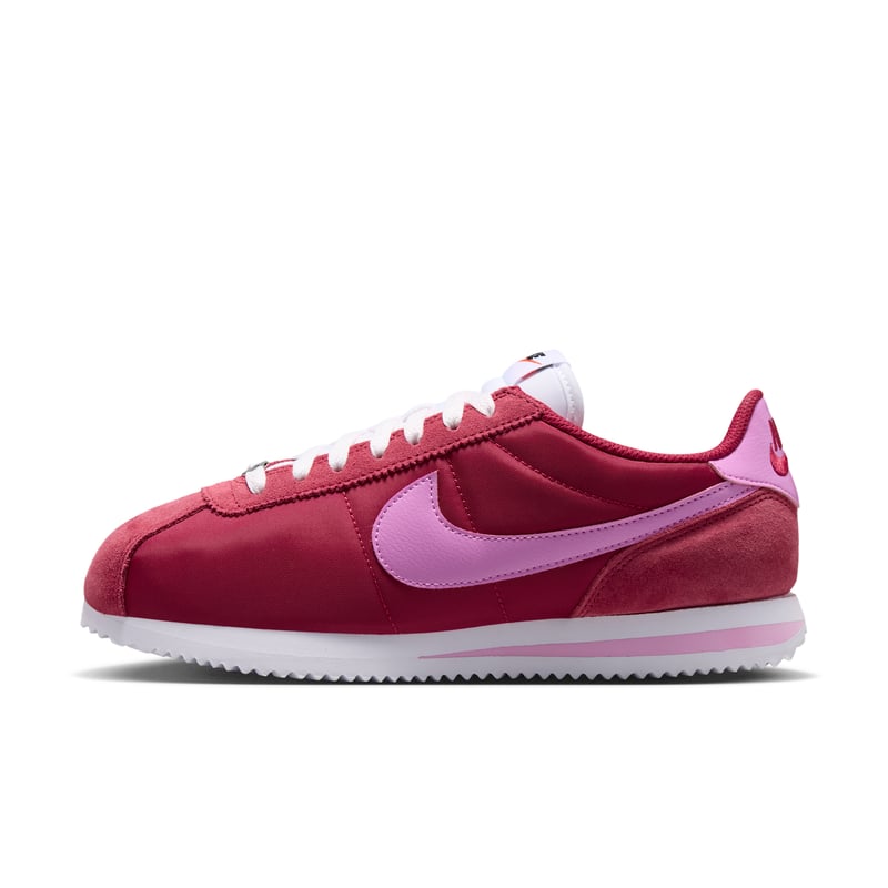 Sneakersy Nike Cortez Textile "Tough Red & Light Magenta" | Kobiety | Sportstyle | 01 | SPORTSHOWROOM