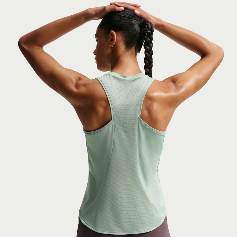 Nike Swift Dri-FIT HQ0620-007 02
