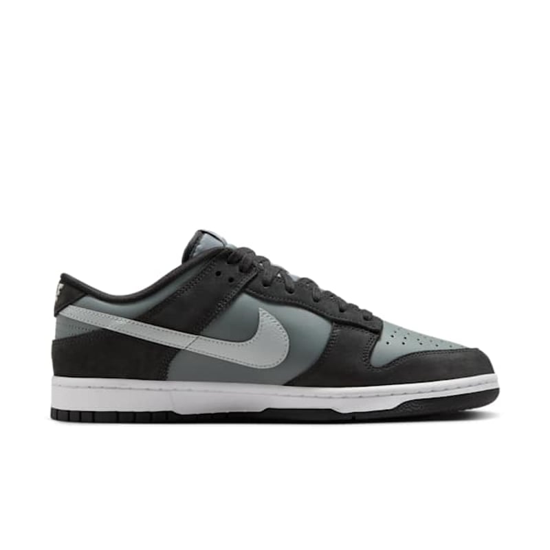 Nike Dunk Low IB3079-001 03