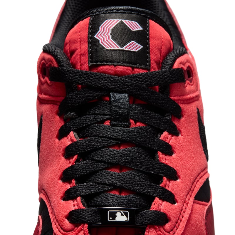 Nike Air Max 1 trainers "Reds" | Men | SportStyle | 09 | SPORTSHOWROOM