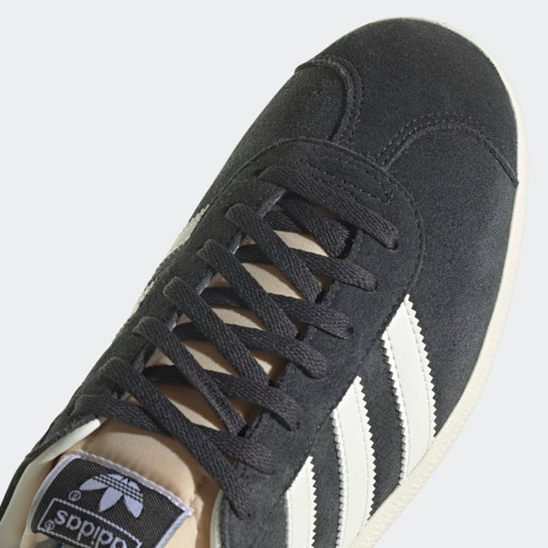 adidas Gazelle GY7340 04