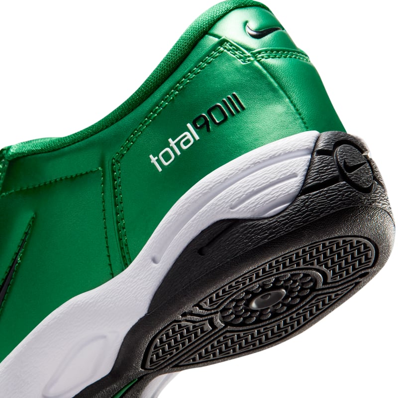 Nike Total 90 IM7595-300 08