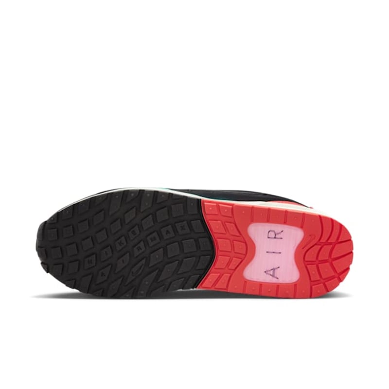 Nike Air Max Solo DX3666-001 03