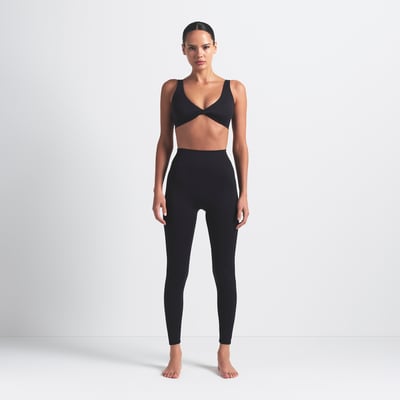 NikeSKIMS Matte IU8291-054