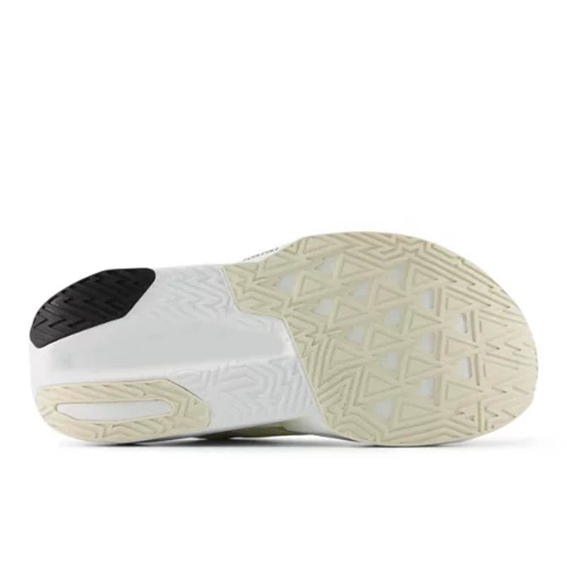 Tekaški copati New Balance FuelCell Rebel v5 "Angora & Linen" | Ženske | Tek | 03 | SPORTSHOWROOM