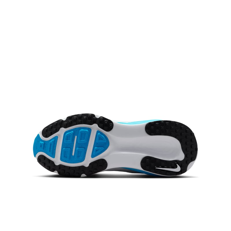 Nike Vomero 18 HQ2157-108 02