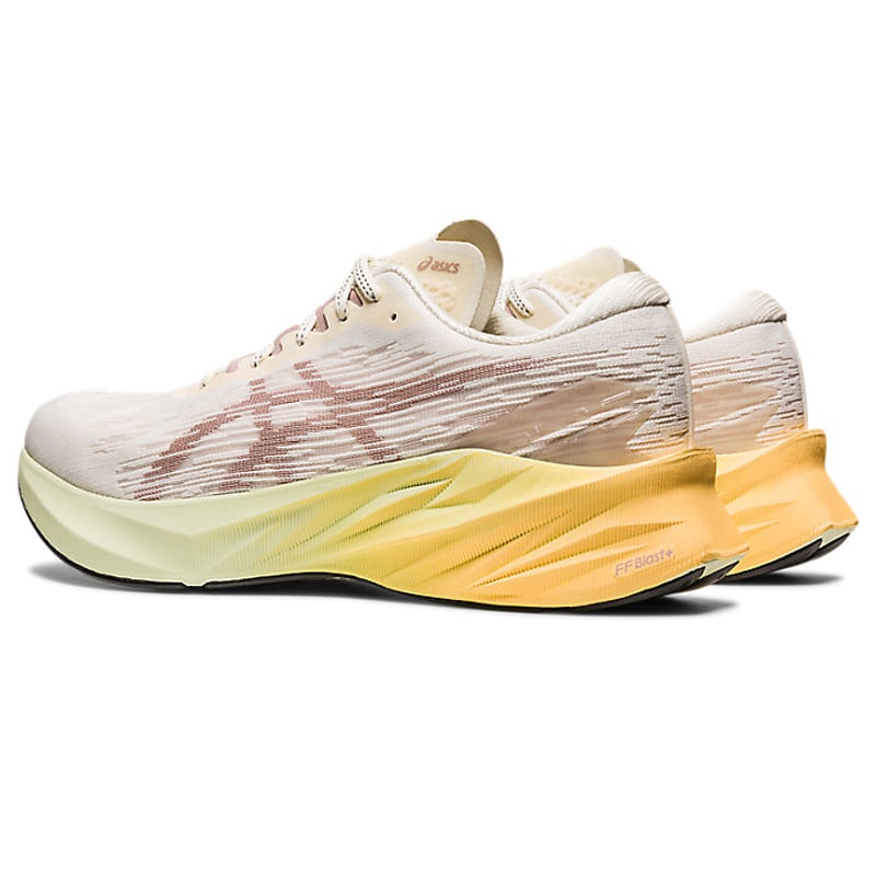 ASICS Novablast 3 1011B458-101 03