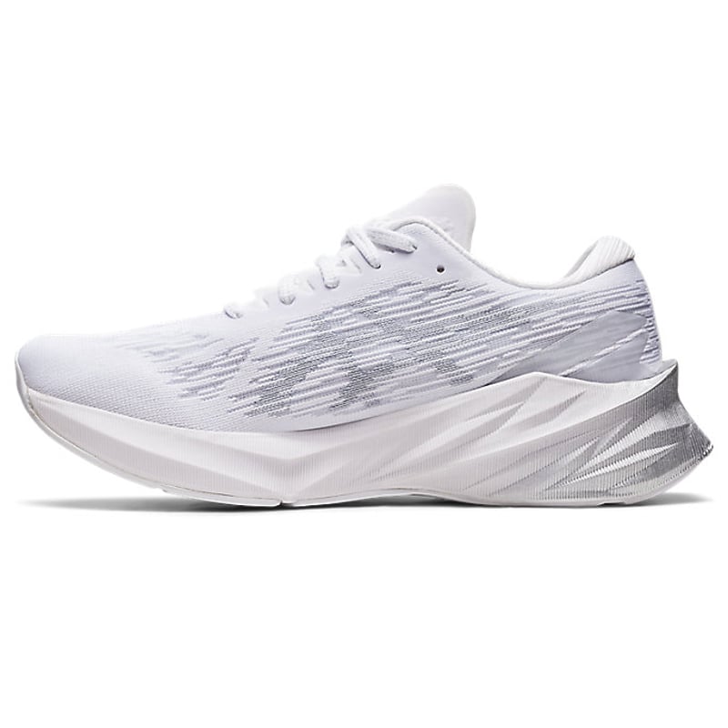 ASICS Novablast 3 1012B288-102 04