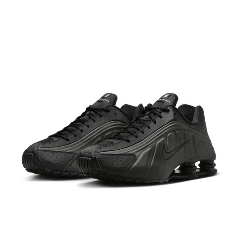Nike Shox R4 HQ1988-001 05