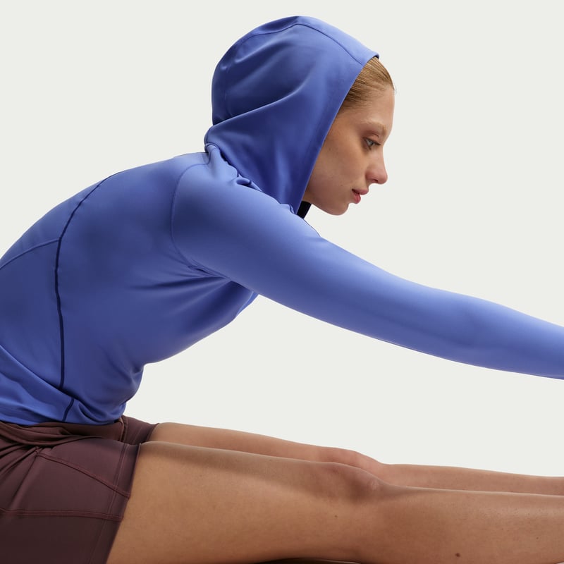 Nike Universa Dri-FIT Slim Hooded Long-Sleeve IF0738-570 03