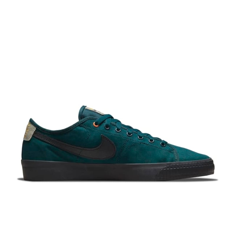 Nike SB Blazer Court x Daan Van Der Linden CZ5605-301 03