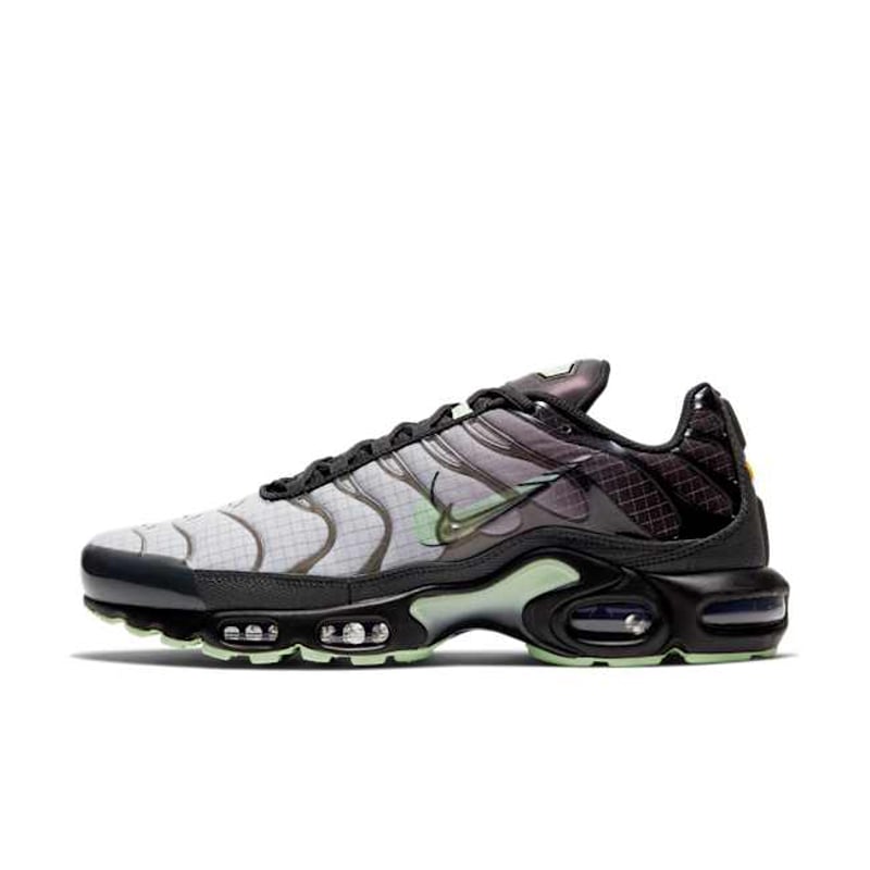 Nike Air Max Plus CT1619-001 01