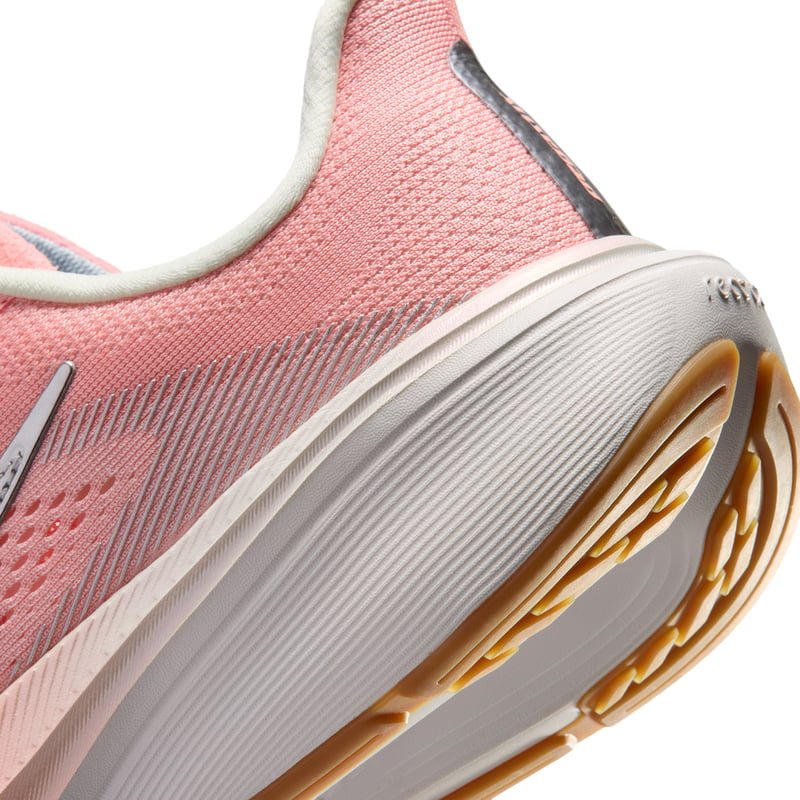 Nike Pegasus 42 running shoes "Bleached Coral & Off Noir" | Women | Running | 08 | SPORTSHOWROOM