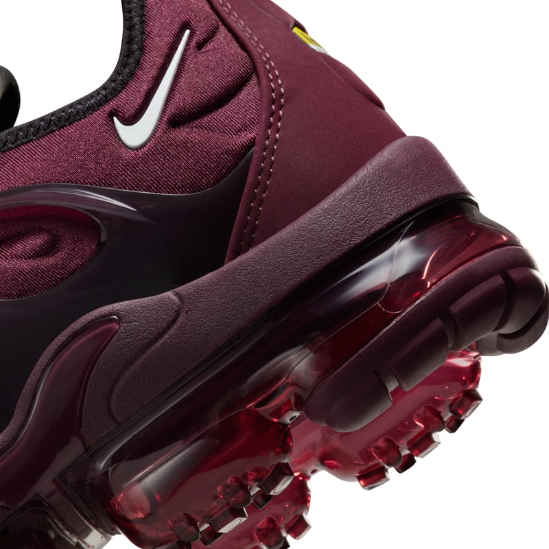 Nike Air VaporMax Plus FN6850-681 08