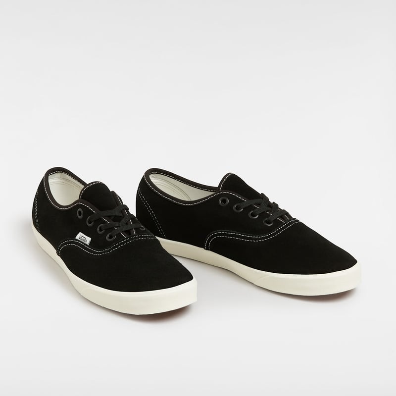 Vans Authentic Lowpro Suede VN000D04BA2 02