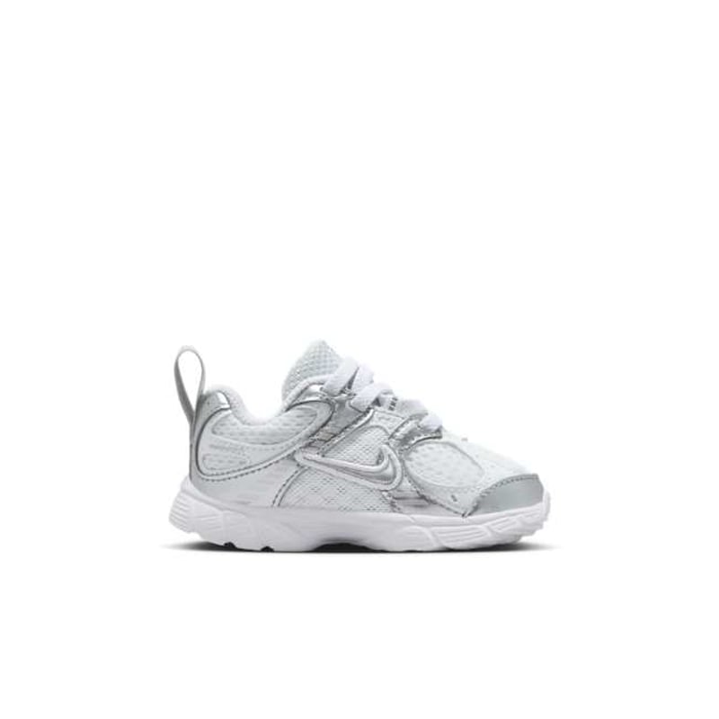 Nike V5 RNR HQ6413-103 03