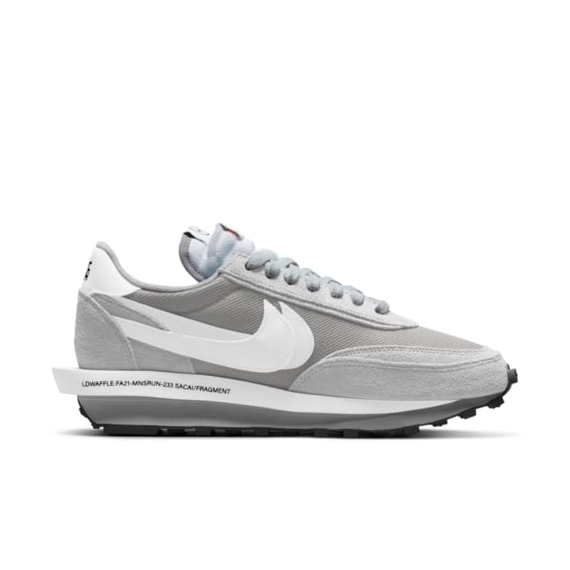 Nike LDV Waffle x Fragment Design x sacai DH2684-001 03