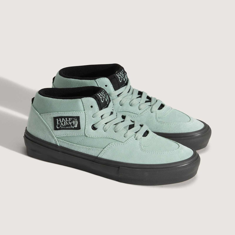 Vans Skate Half Cab VN0A5FCDEMW 02