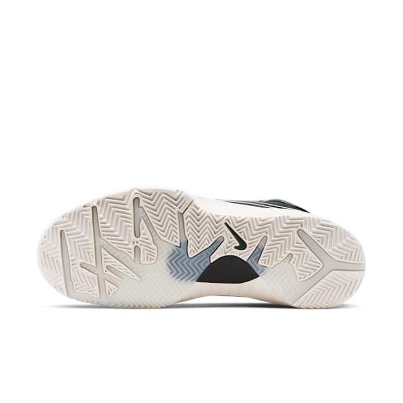 Nike Kobe 4 Protro x UNDEFEATED CQ3869-301 02