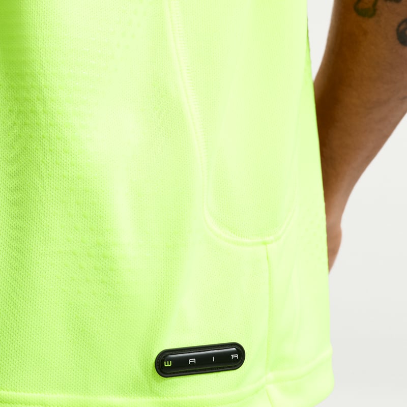 Nike SB Ishod Short-Sleeve Shirt "Volt" | Men | Skateboarding | 06 | SPORTSHOWROOM