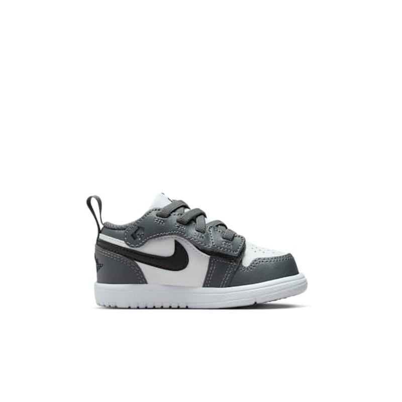 Jordan 1 Low Alt DR9747-152 03