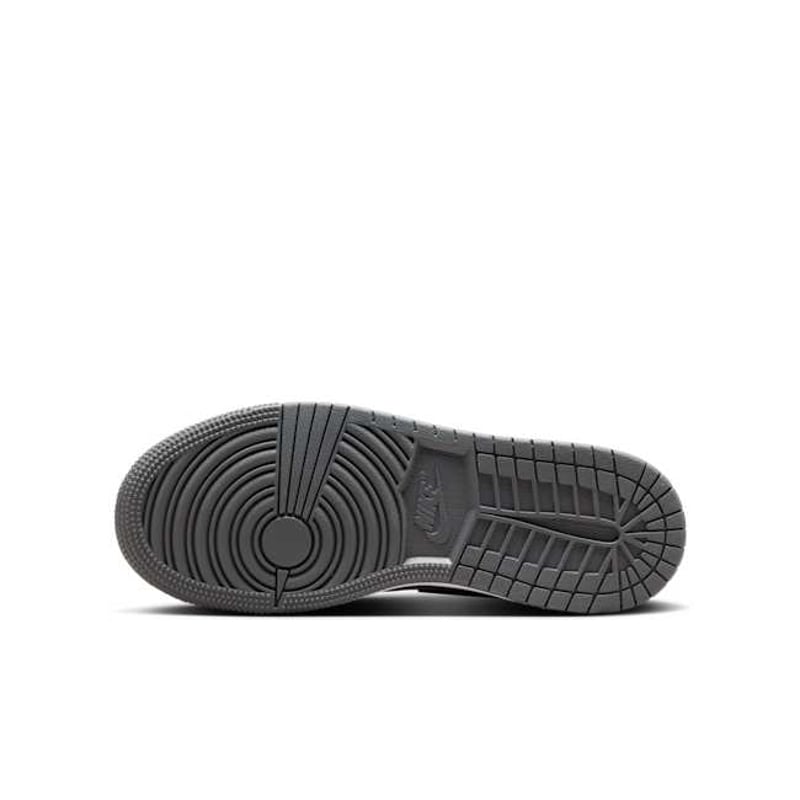 Jordan 1 Mid DQ8423-001 02