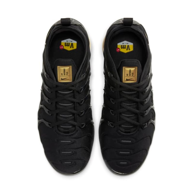 Nike Air VaporMax Plus CW7299-001 04