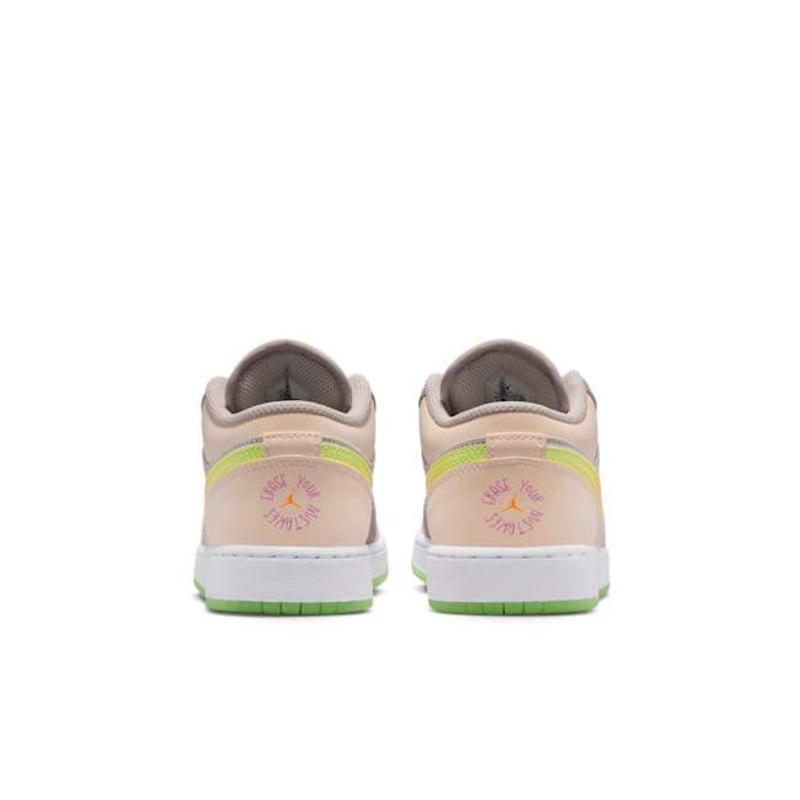 Jordan 1 Low HQ2030-001 06
