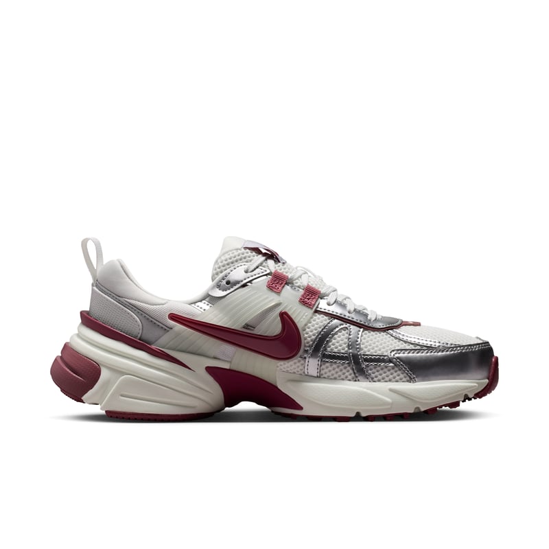 Nike V2K Run trainers "Summit White & Pink Smoke" | Women | SportStyle | 03 | SPORTSHOWROOM