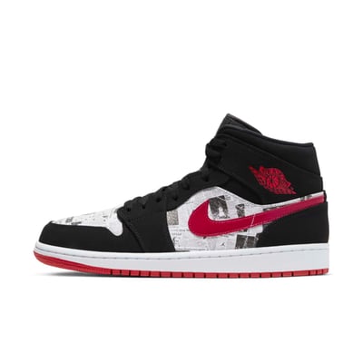 Jordan 1 Mid SE 852542-061