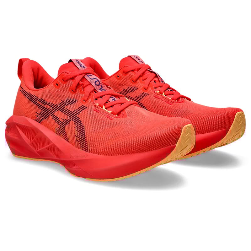 ASICS Novablast 5 1011B974-600 02