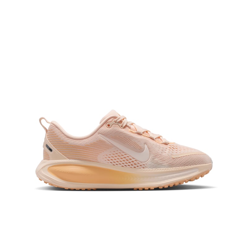 Nike Vomero 18 HQ2157-800 03