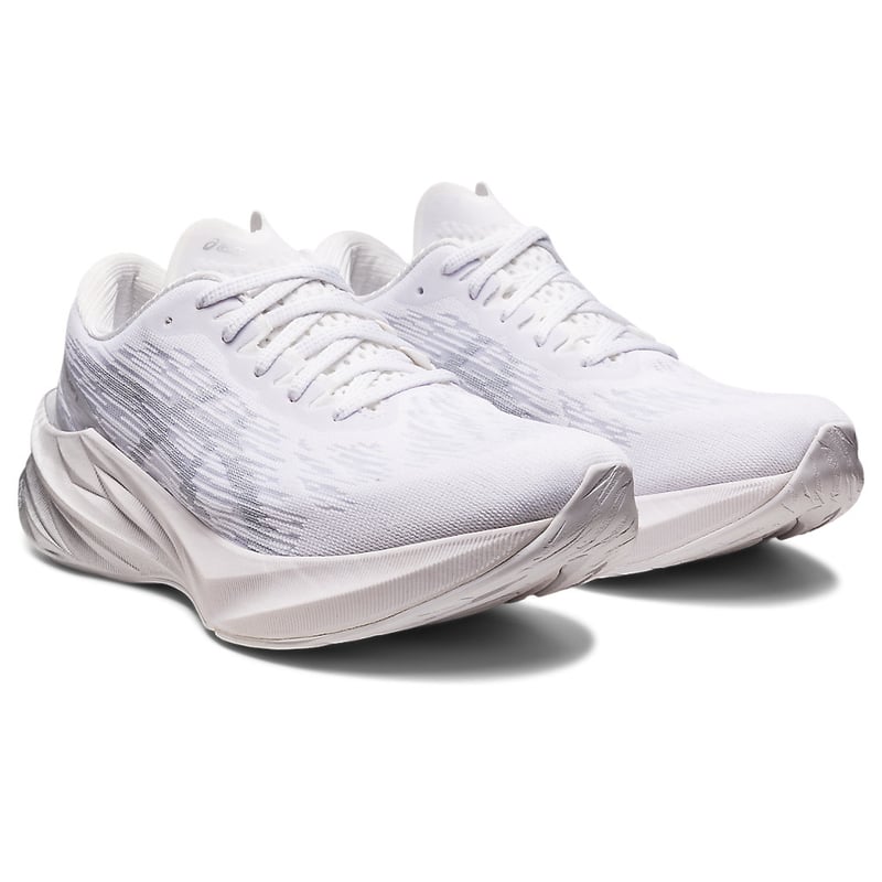 ASICS Novablast 3 1012B288-102 02